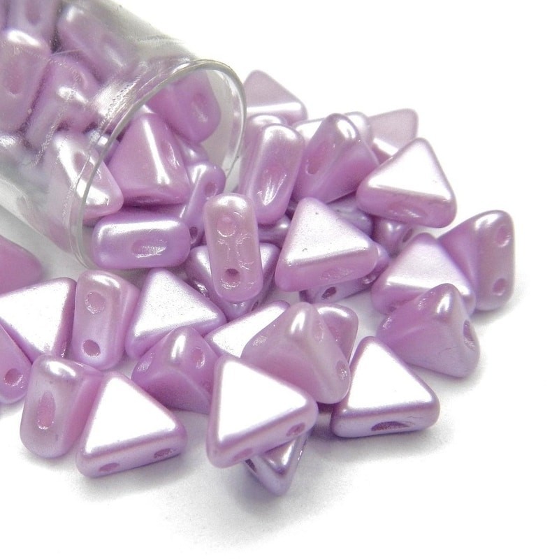 KHEOPS PAR PUCA, 6MM, 2-HOLE, PASTEL LIGHT LILAC/ROSE. SOLD PER TUBE OF 9GM.
