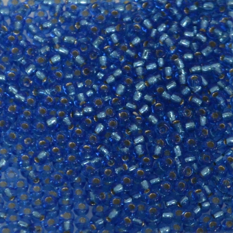 SEED BEAD, MIYUKI, 11/0 SILVERLINED SAPPHIRE (RR19). SOLD PER PACK OF 10GM.
