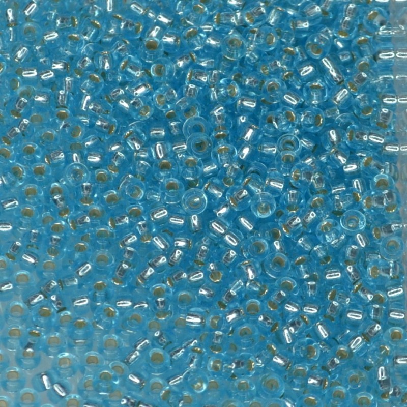 SEED BEAD, MIYUKI, 11/0 SILVERLINED LIGHT BLUE (RR18). SOLD PER PACK OF 10GM.