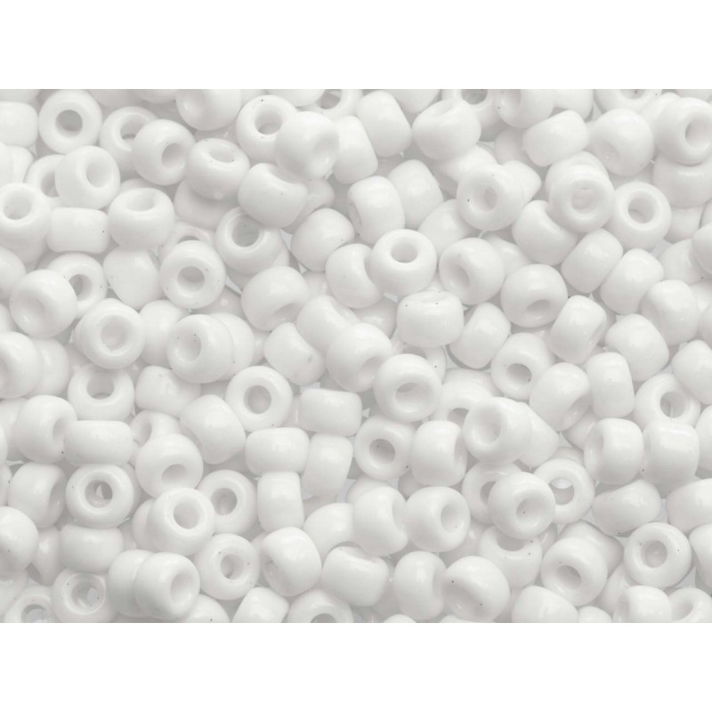 SEED BEAD, MIYUKI 8/0 OPAQUE WHITE 402. SOLD PER PACK OF 10GM.