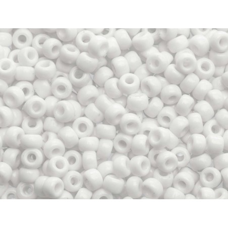 SEED BEAD, MIYUKI 8/0 OPAQUE WHITE 402. SOLD PER PACK OF 10GM.